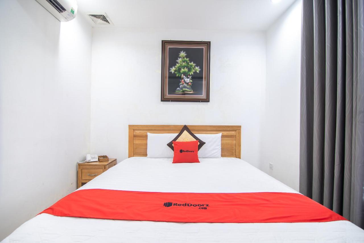 Reddoorz Plus New Sun Hotel Ho Chi Minh-staden Exteriör bild