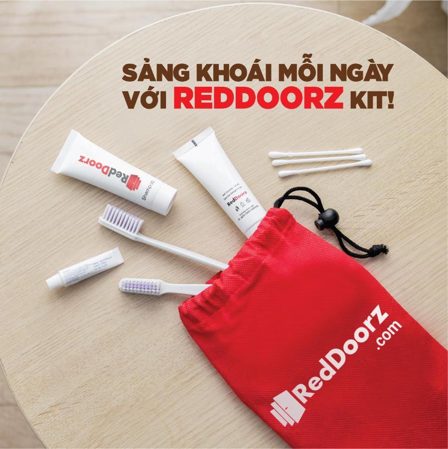 Reddoorz Plus New Sun Hotel Ho Chi Minh-staden Exteriör bild
